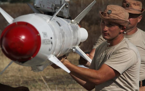 Russian military air group at Hmeymim airbase in Syria Russian military air group at Hmeymim airbase in Syria - Sputnik International