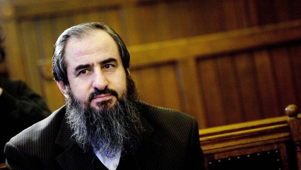 Najmuddin Faraj Ahmad, also known as Mollah Krekar, founder of the Iraqi Kurd Islamist group Ansar al-Islam, sits in Norway's Supreme court in Oslo, 09 October 2007 - Sputnik International
