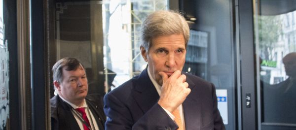 US Secretary of State John Kerry arrives for the meeting with the foreign ministers as part of talks with 17 nations, the European Union and United Nations at Bristol hotel on October 30, 2015 in Vienna, Austria US Secretary of State John Kerry arrives for the meeting with the foreign ministers as part of talks with 17 nations, the European Union and United Nations at Bristol hotel on October 30, 2015 in Vienna, Austria - Sputnik International