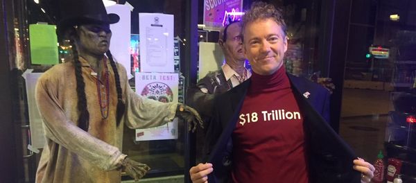 Stopped at Zombie Burger in Des Moines. I think my costume is scarier than these zombies, Rand Paul said on his Twitter page Stopped at Zombie Burger in Des Moines. I think my costume is scarier than these zombies, Rand Paul said on his Twitter page - Sputnik International