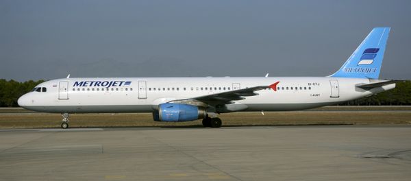 The Metrojet's Airbus A-321 with registration number EI-ETJ that crashed in Egypt's Sinai peninsula, is seen in this picture taken in Antalya, Turkey September 17, 2015 The Metrojet's Airbus A-321 with registration number EI-ETJ that crashed in Egypt's Sinai peninsula, is seen in this picture taken in Antalya, Turkey September 17, 2015 - Sputnik International