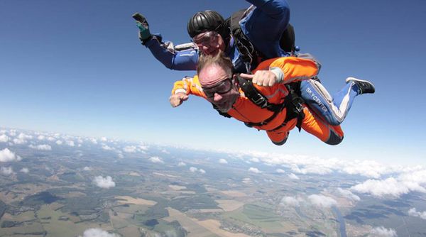 Mattin jumping out of an airplane with a total stranger. Mattin jumping out of an airplane with a total stranger. - Sputnik International