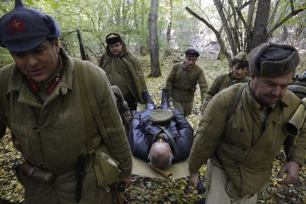 Russia's Martial Glory: Reenacting WWII Battle in Crimea - Sputnik International