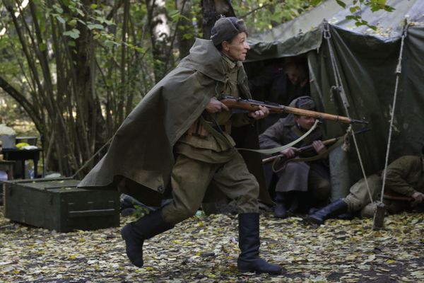 Russia's Martial Glory: Reenacting WWII Battle in Crimea - Sputnik International