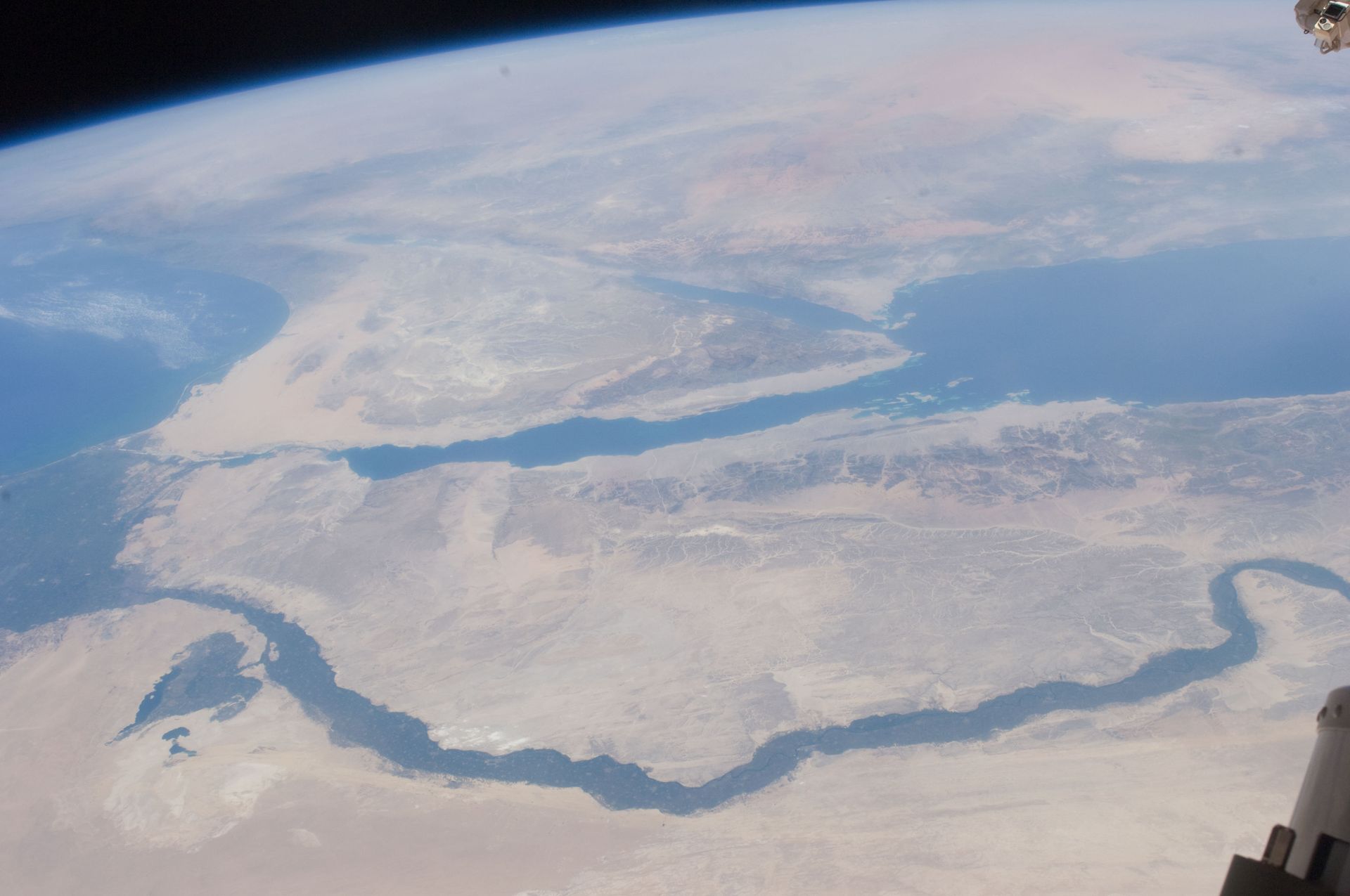 Nile River Delta, Sinai Peninsula (NASA, International Space Station, 07/10/11) Nile River Delta, Sinai Peninsula (NASA, International Space Station, 07/10/11) - Sputnik International, 1920, 03.11.2022