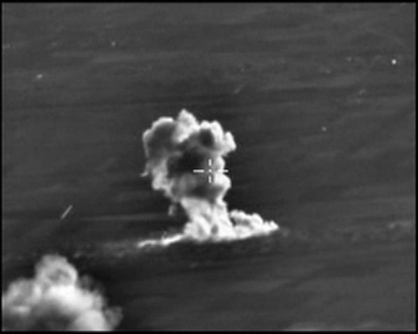 Russian Air Force jets conduct a pinpoint strike with a BETAB-500 bunker-busting bomb on engineering facilities of the Islamic State in Aleppo Governorate - Sputnik International
