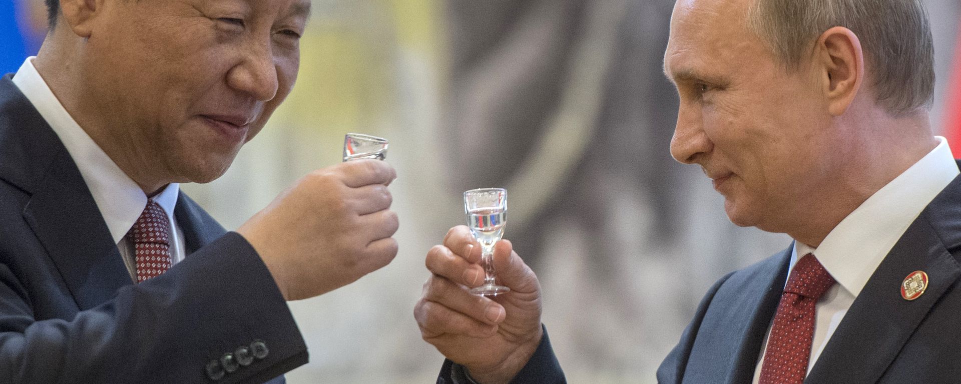Vladimir Putin pays official visit to People's Republic of China - Sputnik International, 1920, 27.04.2019
