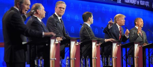 Six old men, arguing about the heat. - Sputnik International