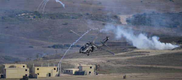 An helicopter takes part in the NATO's Trident Juncture Exercice at San Gregorio training ground near Zaragoza on November 4, 2015. - Sputnik International