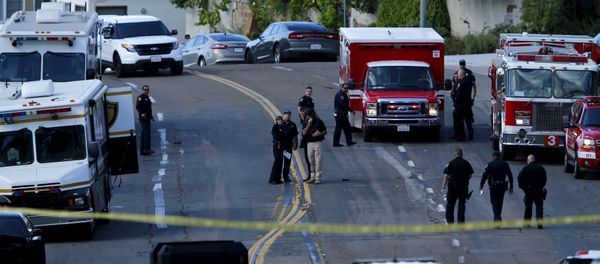 Police and fire personnel are seen at the scene of an active shooting with a suspect with a high powered rifle in the Bankers Hills section of San Diego, California, November 4, 2015. Police and fire personnel are seen at the scene of an active shooting with a suspect with a high powered rifle in the Bankers Hills section of San Diego, California, November 4, 2015. - Sputnik International