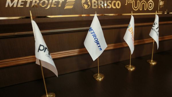 Kogalymavia Airlines representatives hold news conference - Sputnik International