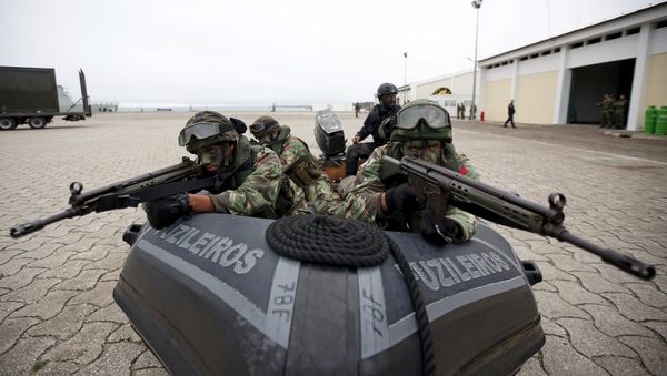 NATO soldiers participate in NATO Exercise Trident Juncture in Troia, near Setubal, Portugal November 5, 2015. - Sputnik International