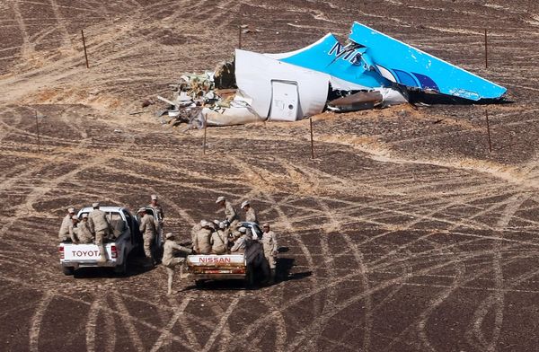 Russian Airbus A321 passenger airliner crash site in Egypt Russian Airbus A321 passenger airliner crash site in Egypt - Sputnik International