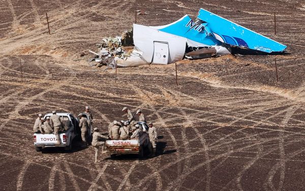 Russian Airbus A321 passenger airliner crash site in Egypt Russian Airbus A321 passenger airliner crash site in Egypt - Sputnik International