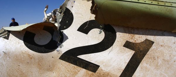 Russian Airbus A321 passenger airliner crash site in Egypt Russian Airbus A321 passenger airliner crash site in Egypt - Sputnik International