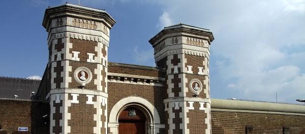 Main gate to the HM Prison Wormwood Scrubs in London, England, Great Britain - Sputnik International