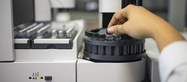 A lab technician checks samples to be tested for doping A lab technician checks samples to be tested for doping - Sputnik International