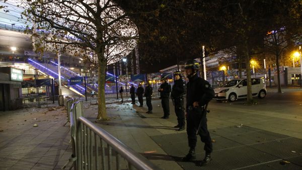 Police officer secure the Stade de France stadium during the international friendly soccer France against Germany, Friday, Nov. 13, 2015 in Saint Denis, outside Paris. - Sputnik International