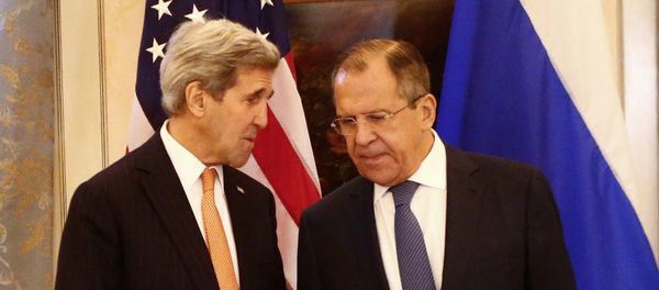Russia's Foreign Minister Sergei Lavrov (R) and US Secretary of State John Kerry talk before a conference on the Syria conflict in Vienna, Austria, on November 14, 2015 Russia's Foreign Minister Sergei Lavrov (R) and US Secretary of State John Kerry talk before a conference on the Syria conflict in Vienna, Austria, on November 14, 2015 - Sputnik International