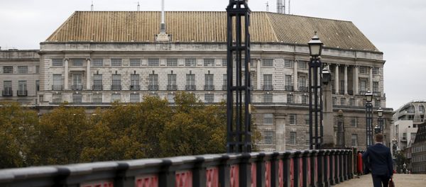 Thames House, the headquarters of the British Security Service (MI5) is seen in London, Britain October 22, 2015 - Sputnik International