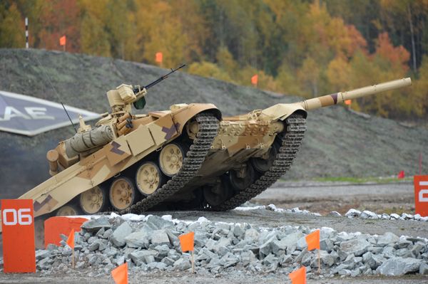A T-90S tank, the export version of T-90, at the Ninth International Exhibition of Arms, Military Equipment and Ammunition Russia Arms Expo 2013 in Nizhny Tagil A T-90S tank, the export version of T-90, at the Ninth International Exhibition of Arms, Military Equipment and Ammunition Russia Arms Expo 2013 in Nizhny Tagil - Sputnik International
