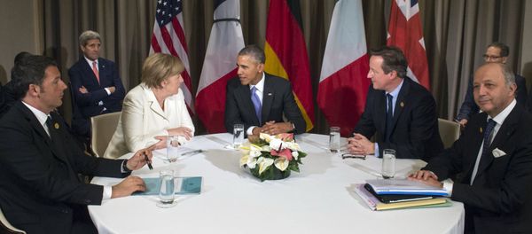 (L to R) Italian Prime Minister Matteo Renzi, German Chancelor Angela Merkel, US President Barack Obama, British Prime Minister David Cameron and French Foreign Minister Laurent Fabius attend a meeting during the G20 Summit in Antalya, on November 16, 2015 (L to R) Italian Prime Minister Matteo Renzi, German Chancelor Angela Merkel, US President Barack Obama, British Prime Minister David Cameron and French Foreign Minister Laurent Fabius attend a meeting during the G20 Summit in Antalya, on November 16, 2015 - Sputnik International