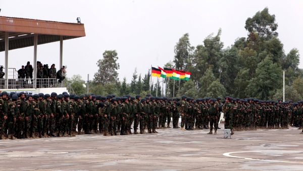 Kurdish peshmerga take part in a training session during German Defence Minister Ursula von der Leyen's visit at a camp in Banslawa in Arbil, north of Baghdad, October 27, 2015 Kurdish peshmerga take part in a training session during German Defence Minister Ursula von der Leyen's visit at a camp in Banslawa in Arbil, north of Baghdad, October 27, 2015 - Sputnik International