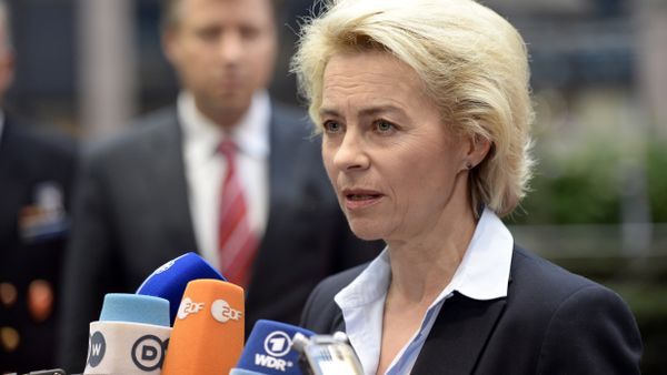 German Minister of Defence Ursula von der Leyen talks to journalists prior to the start of an European Union Defence Ministers' meeting at the EU Council in Brussels on November 17, 2015 - Sputnik International