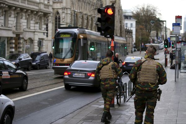 Belgian soldiers patrol in the streets, after security was tightened in Belgium following the Paris attacks, in Brussels, Belgium, November 17, 2015 - Sputnik International