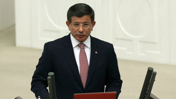 Turkey's Prime Minister Ahmet Davutoglu takes his oath at the Turkey's Parliament that kicks off new term following the Nov. 1 elections, in Ankara, Turkey, Tuesday, Nov. 17, 2015 Turkey's Prime Minister Ahmet Davutoglu takes his oath at the Turkey's Parliament that kicks off new term following the Nov. 1 elections, in Ankara, Turkey, Tuesday, Nov. 17, 2015 - Sputnik International