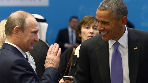 U.S. President Barack Obama (R) chats with Russia's President Vladimir Putin prior to a working session at the Group of 20 (G20) leaders summit in the Mediterranean resort city of Antalya, Turkey, November 16, 2015 U.S. President Barack Obama (R) chats with Russia's President Vladimir Putin prior to a working session at the Group of 20 (G20) leaders summit in the Mediterranean resort city of Antalya, Turkey, November 16, 2015 - Sputnik International