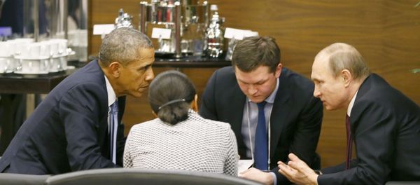 U.S. President Barack Obama (L) talks with Russian President Vladimir Putin (R) and U.S. security advisor Susan Rice (2nd L) prior to the opening session of the Group of 20 (G20) Leaders summit summit in the Mediterranean resort city of Antalya, Turkey November 15, 2015 U.S. President Barack Obama (L) talks with Russian President Vladimir Putin (R) and U.S. security advisor Susan Rice (2nd L) prior to the opening session of the Group of 20 (G20) Leaders summit summit in the Mediterranean resort city of Antalya, Turkey November 15, 2015 - Sputnik International