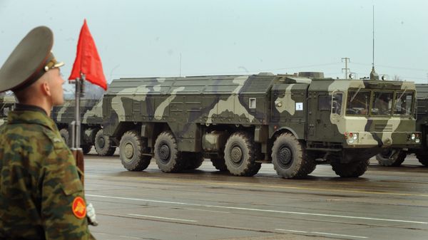 The Iskander ballistic missile launcher at a parade rehearsal. Grom-2 is ostensibly meant to compete with the Russian SRBM. The Iskander ballistic missile launcher at a parade rehearsal. Grom-2 is ostensibly meant to compete with the Russian SRBM. - Sputnik International