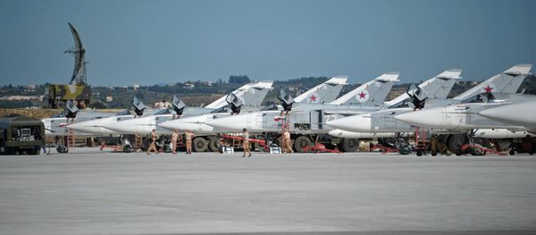 Su-24 bombers of the Russian Aerospace Forces at the Khmeimim airbase in Syria. - Sputnik International