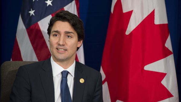 Canadian Prime Minister Justin Trudeau speaks during a bilateral meeting with US President Barack Obama (not pictured) on the sidelines of the Asia-Pacific Economic Cooperation (APEC) Summit in Manila on November 19, 2015. - Sputnik International