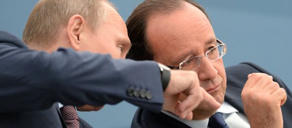 President of the Russian Federation Vladimir Putin, left, and President of the French Republic Francois Hollande - Sputnik International