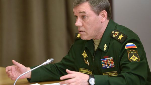 Vladimir Putin chairs meeting on armed forces development - Sputnik International