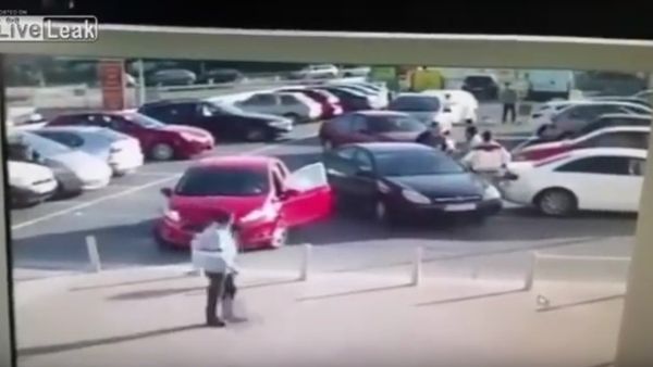 Car Park Rage With An Unexpected Finish - Sputnik International