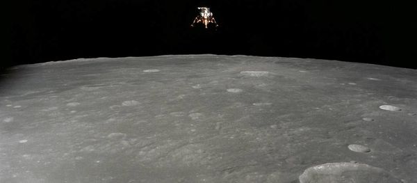 Спускаемый модуль космического корабля Аполлон-12  - Sputnik International