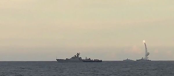 Cruise missile strikes on ISIL targets in Syria, launched over 1500 km away, from the Caspian Sea - Sputnik International