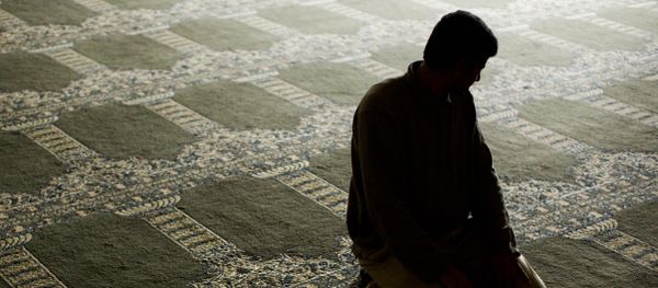 A Muslim prays A Muslim prays - Sputnik International