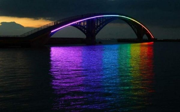 We Build Too Many Walls and Not Enough Bridges We Build Too Many Walls and Not Enough Bridges - Sputnik International