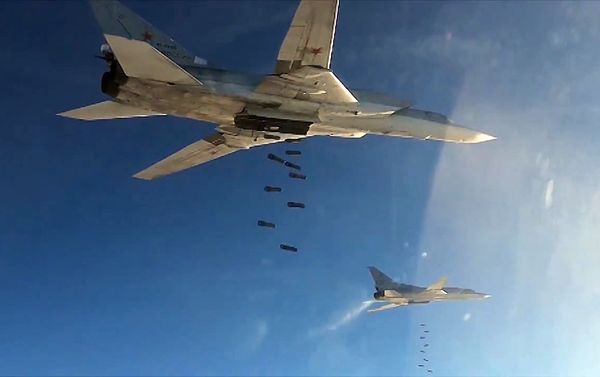 Tu-22 strategic bombers of Russia's Aerospace Defense Forces set to hit Daesh targets in Syria - Sputnik International