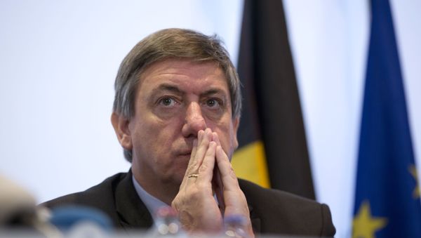 Belgium's Interior Minister Jan Jambon pauses before speaking during a media conference at the Prime Minister's office in Brussels, Saturday, Nov. 21, 2015 - Sputnik International