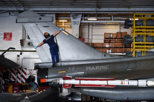 Gallic Might: Charles de Gaulle Aircraft Carrier Deployed Against ISIL - Sputnik International