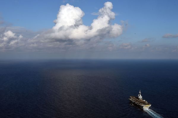Gallic Might: Charles de Gaulle Aircraft Carrier Deployed Against ISIL - Sputnik International