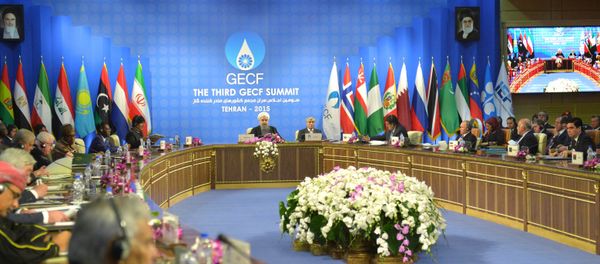 November 23, 2015. Russian President Vladimir Putin, third right, foreground, attends the summit of the heads of state and government of the Gas Exporting Countries Forum in Tehran. - Sputnik International