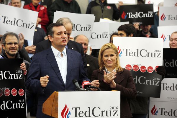 Republican presidential candidate Sen. Ted Cruz, R-Texas, with his wife Heidi. - Sputnik International