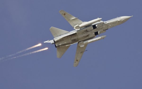 Su-24 Su-24 - Sputnik International