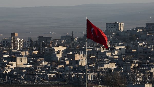 A view of the devastated Syrian city of Ain al-Arab, also known as Kobani, seen from border town of Suruc, Turkey. A view of the devastated Syrian city of Ain al-Arab, also known as Kobani, seen from border town of Suruc, Turkey. - Sputnik International